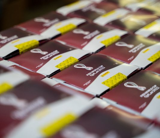 Panini Produktion: Aktuelle Stickerboxen